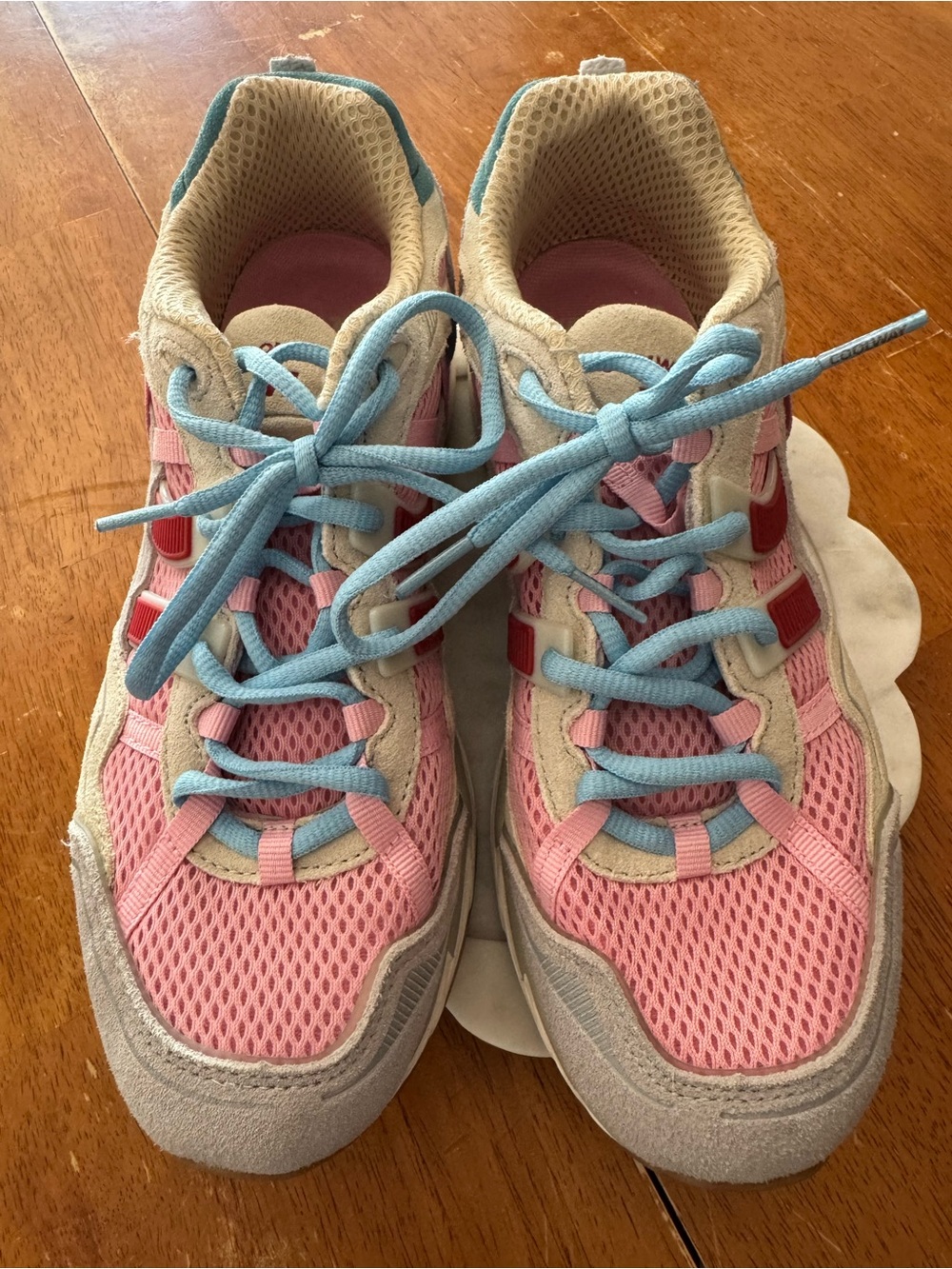Coolway 2003 Pink Volt Woman’s Sneakers Size 8